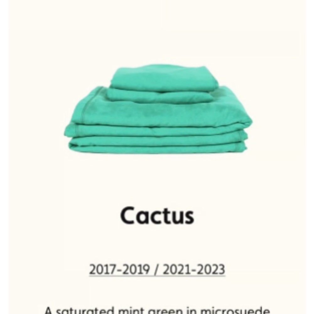 Kids Microsuede Nugget Cover in Cactus Green